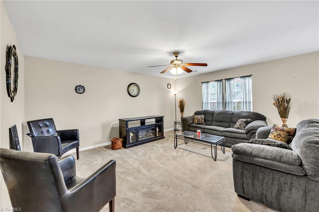 4073 Eastside Court