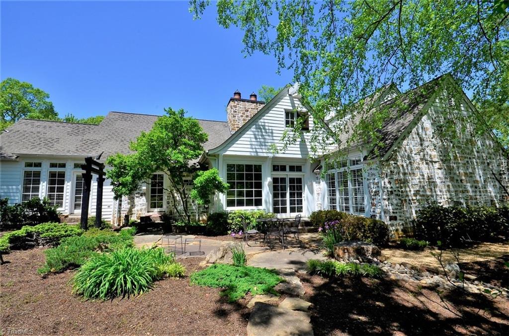 230 Belleforde Court