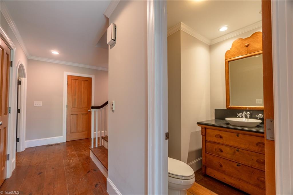 230 Belleforde Court