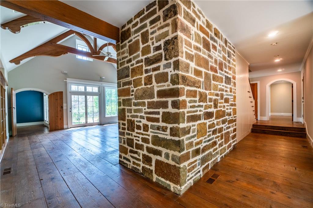 230 Belleforde Court