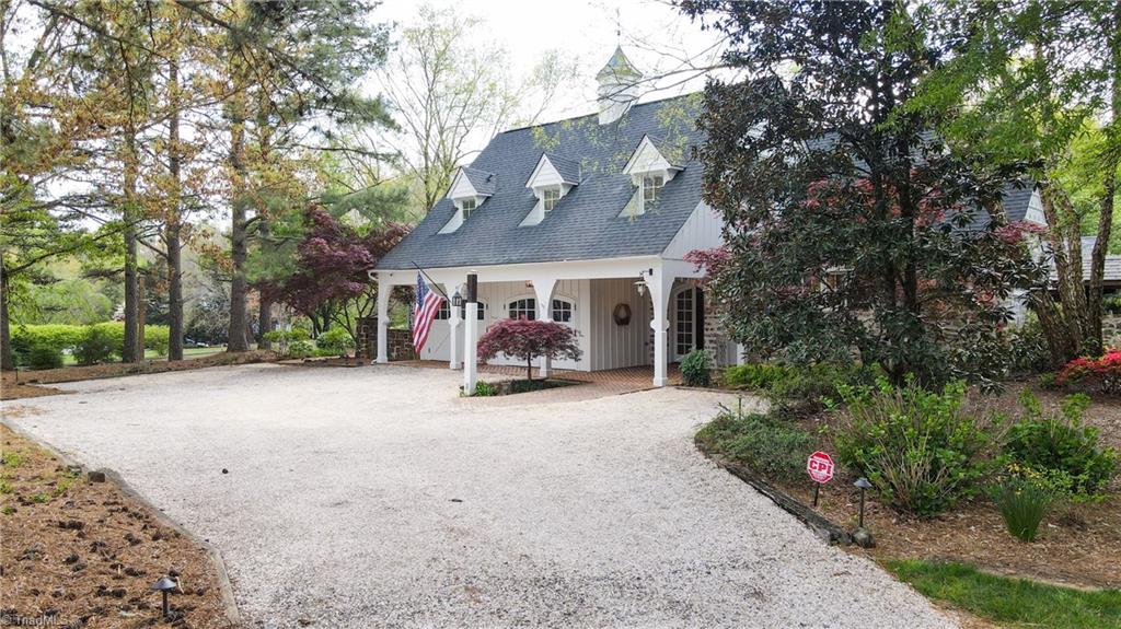 230 Belleforde Court