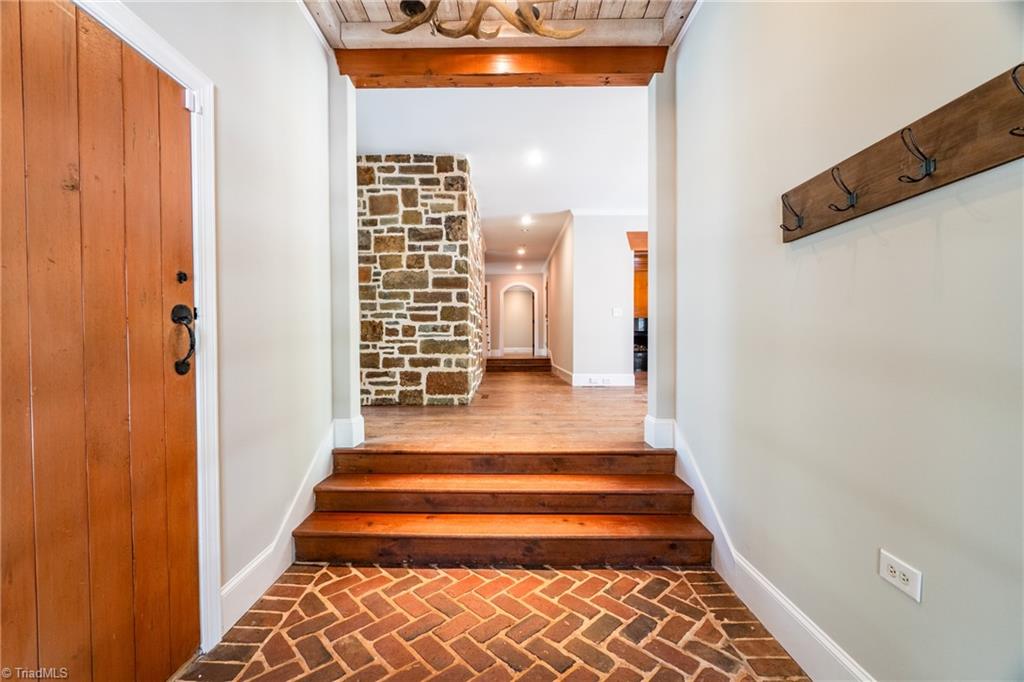 230 Belleforde Court