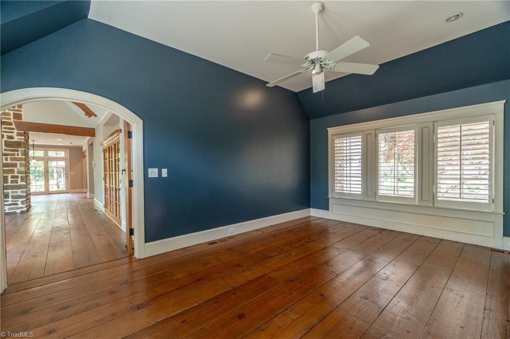 230 Belleforde Court