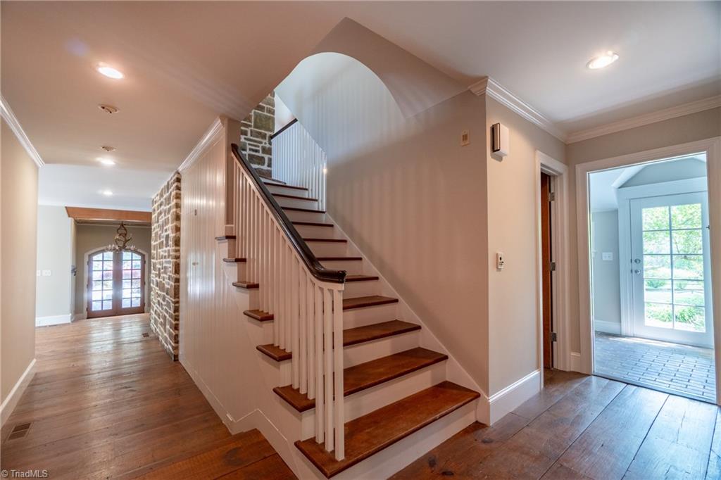 230 Belleforde Court