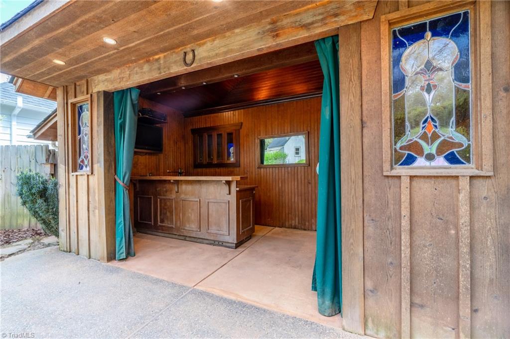 230 Belleforde Court