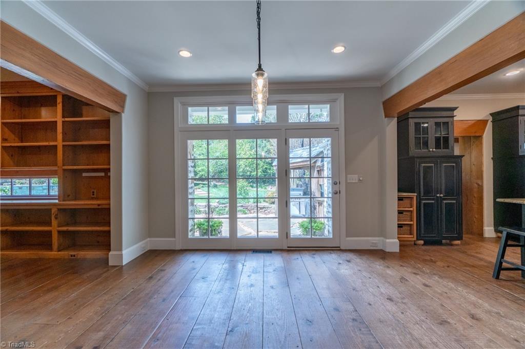 230 Belleforde Court