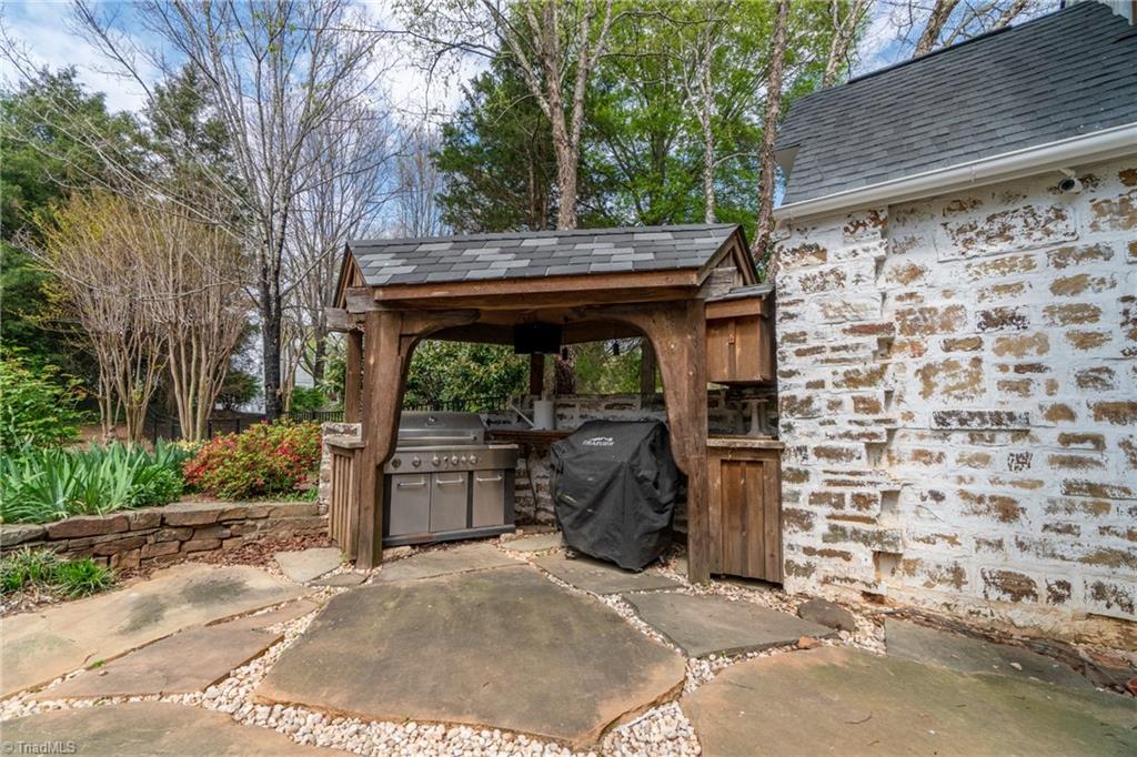 230 Belleforde Court