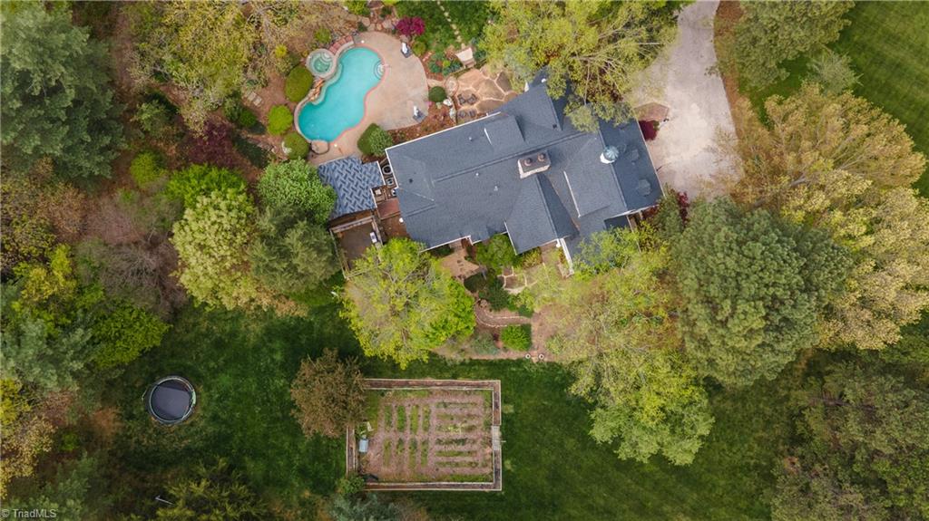 230 Belleforde Court