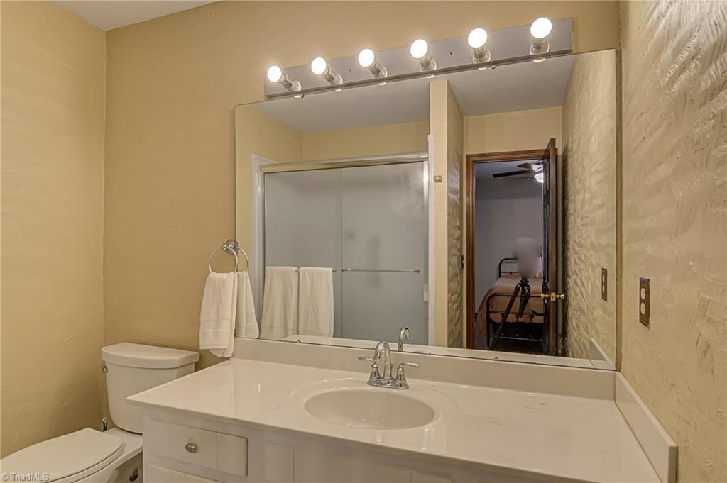 228 Brambleton Court, Winston-Salem