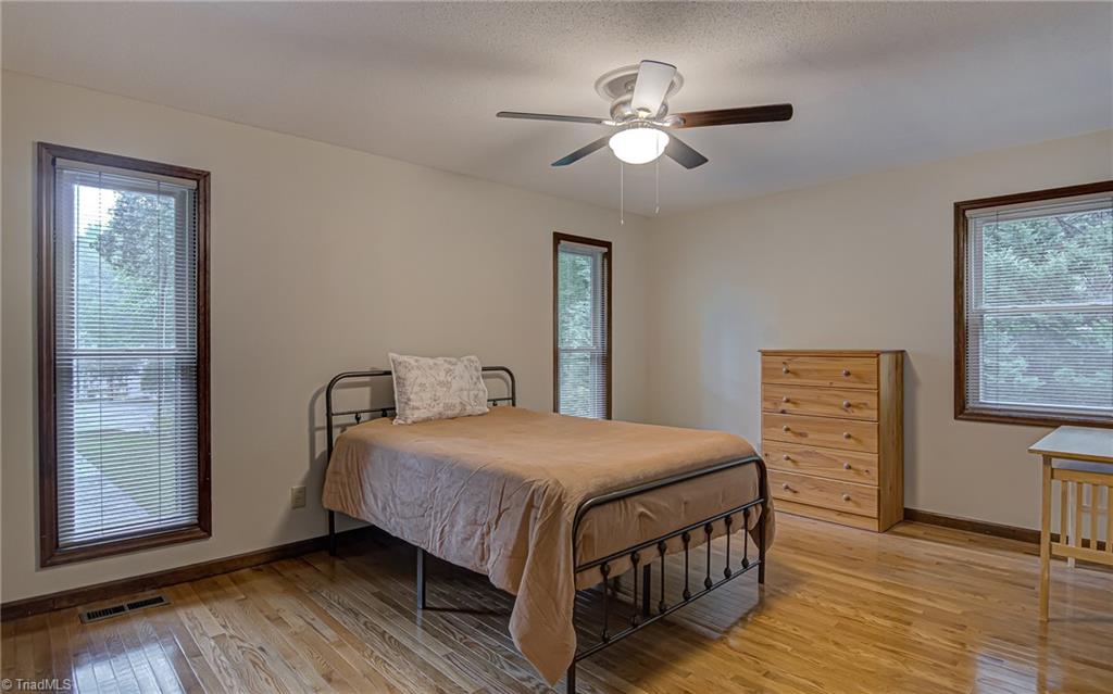 228 Brambleton Court, Winston-Salem