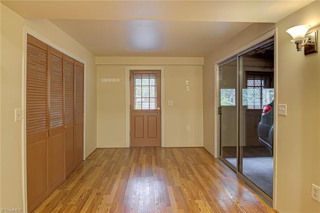 228 Brambleton Court, Winston-Salem