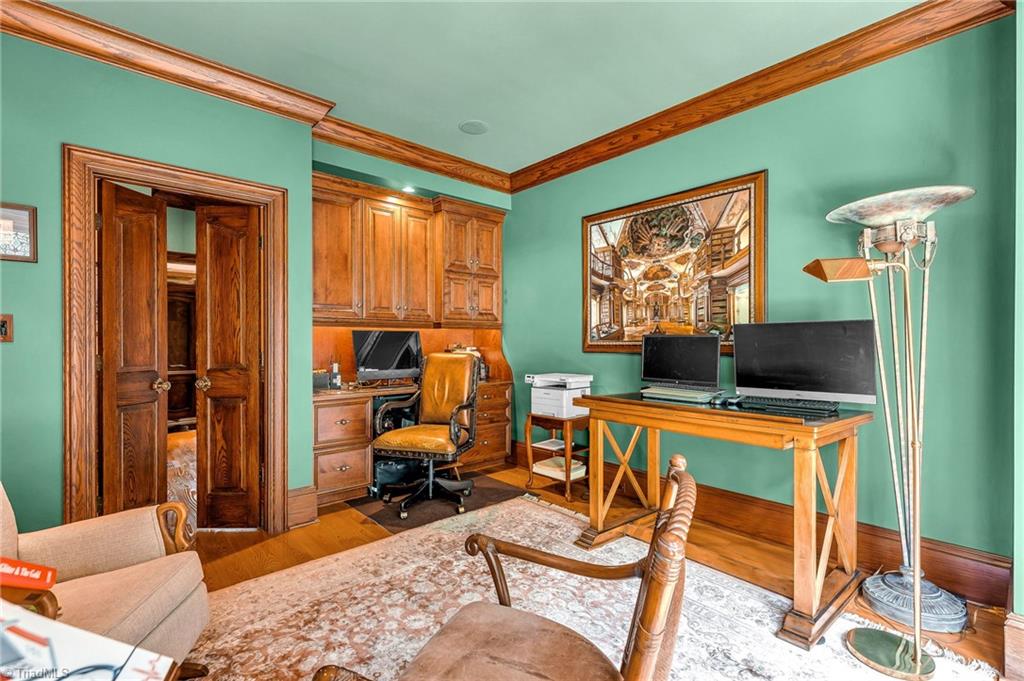 1280 River Bluff Trail