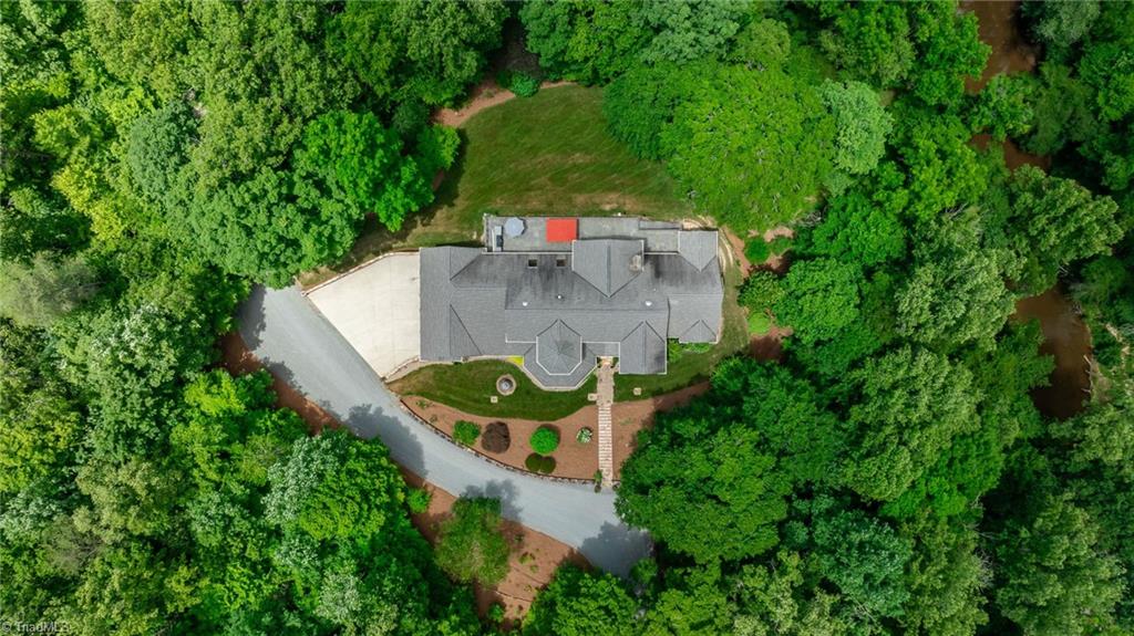 1280 River Bluff Trail