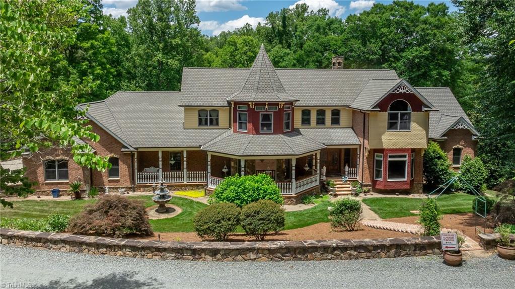 1280 River Bluff Trail