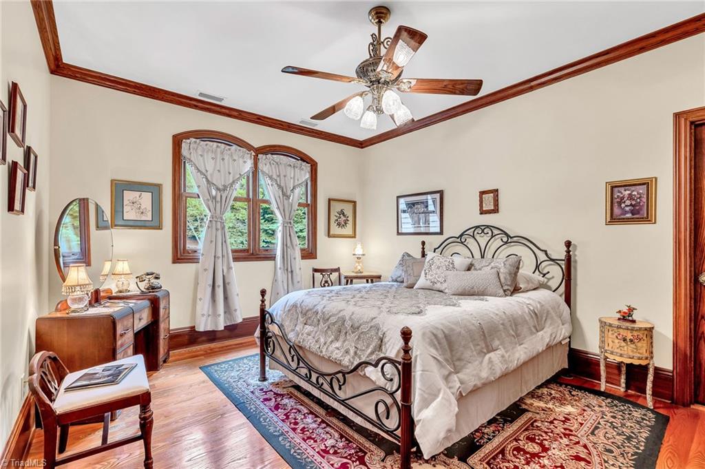 1280 River Bluff Trail