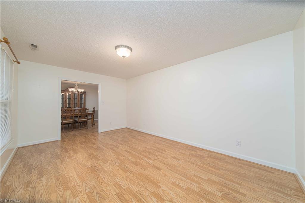 640 Summerest Court
