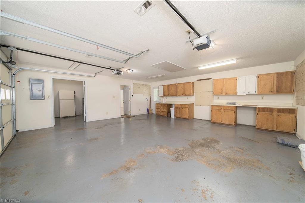 640 Summerest Court