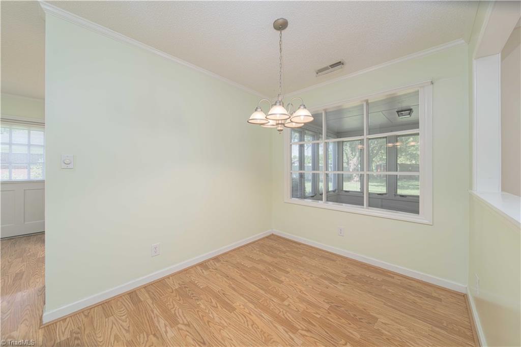640 Summerest Court