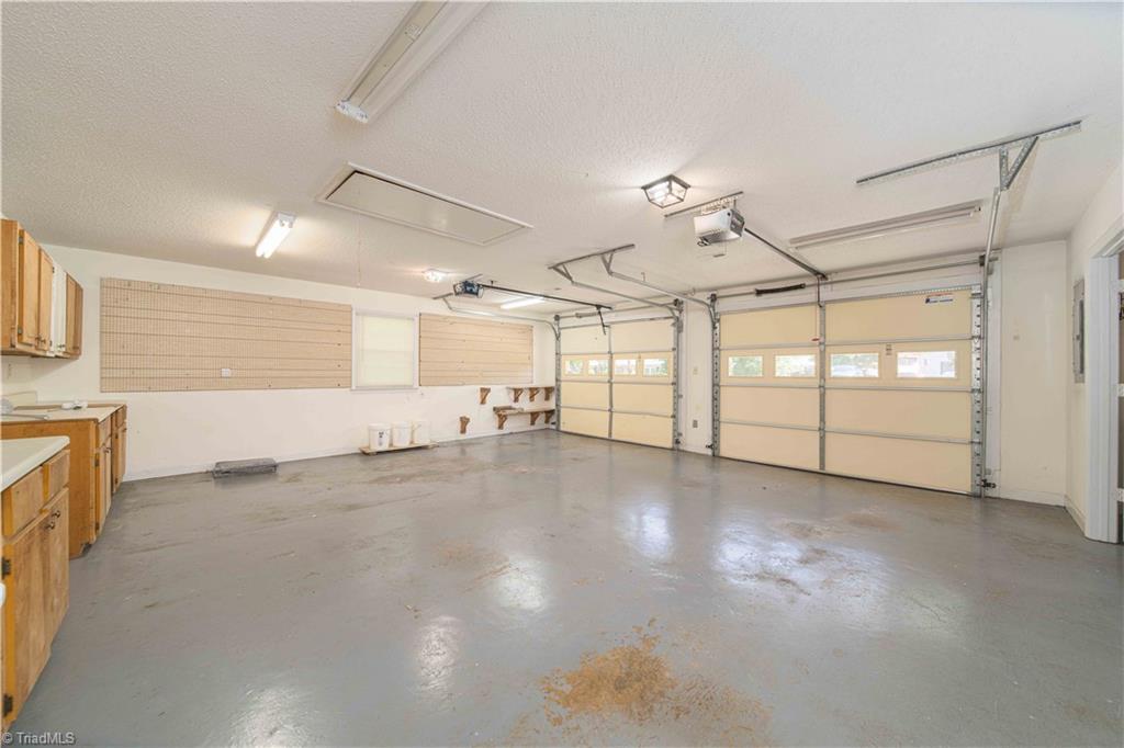 640 Summerest Court