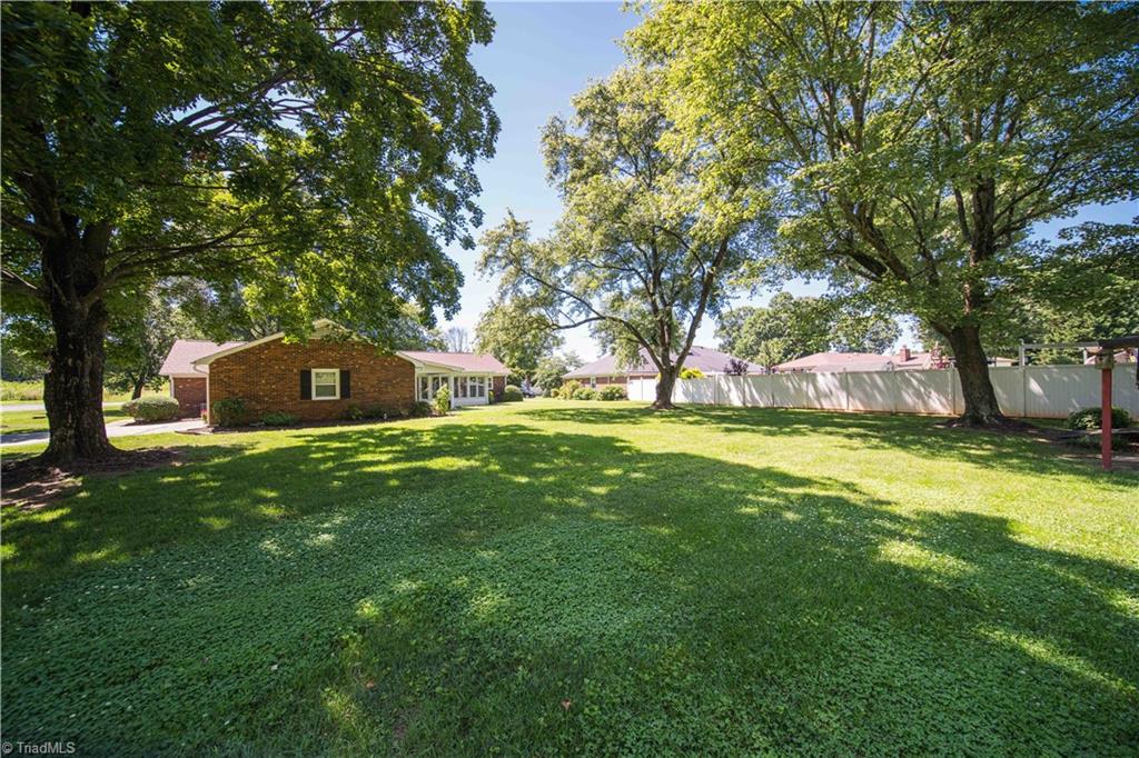 640 Summerest Court