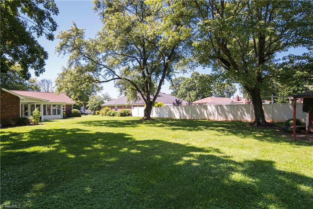 640 Summerest Court