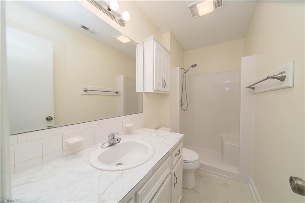 640 Summerest Court