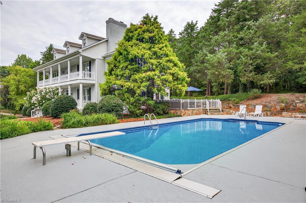 4141 Shattalon Drive, Winston-Salem