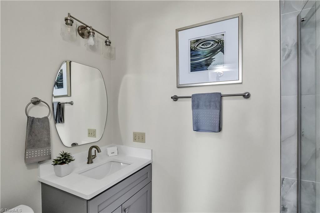 4141 Shattalon Drive, Winston-Salem