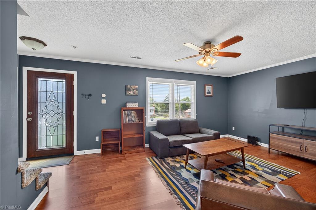 5311 Albany Circle
