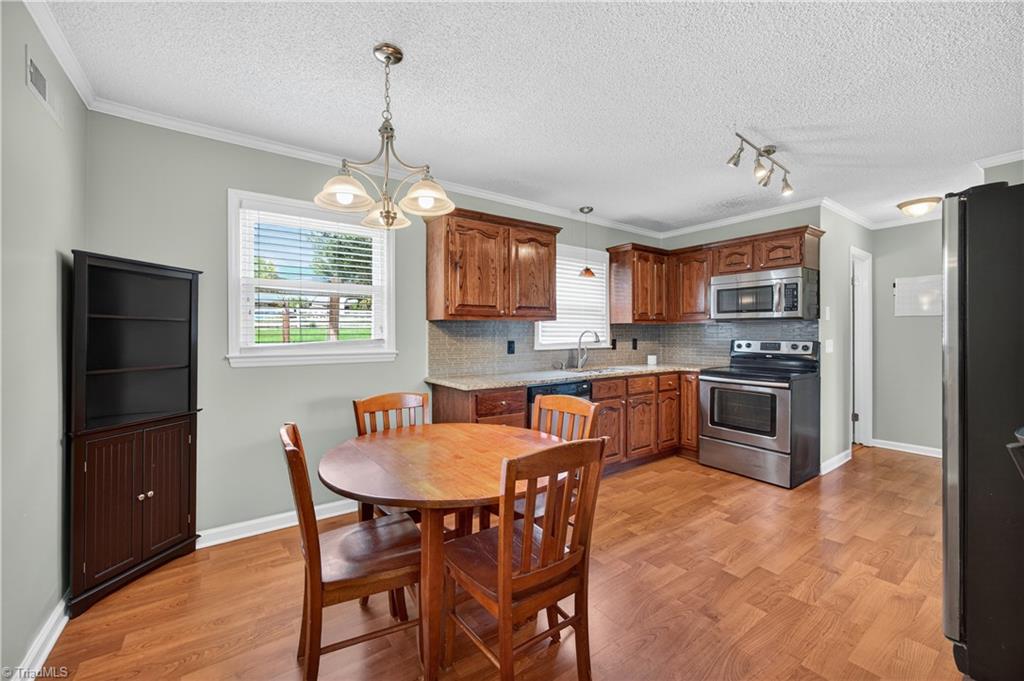 5311 Albany Circle