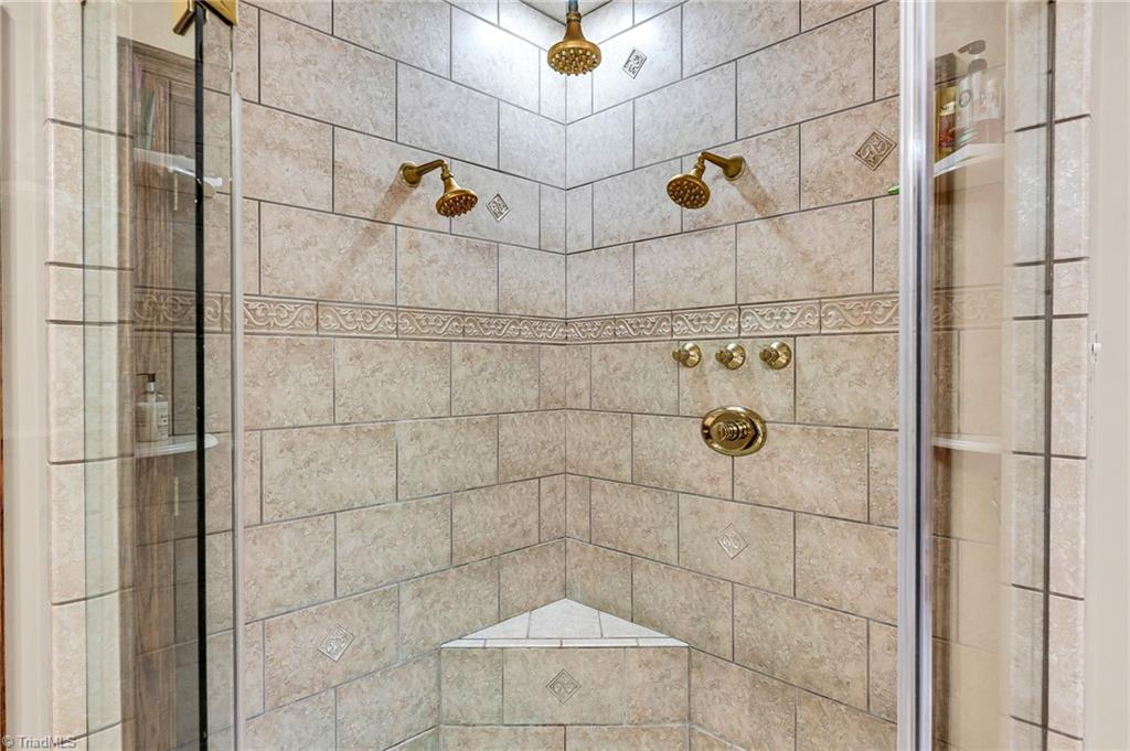 1280 River Bluff Trail