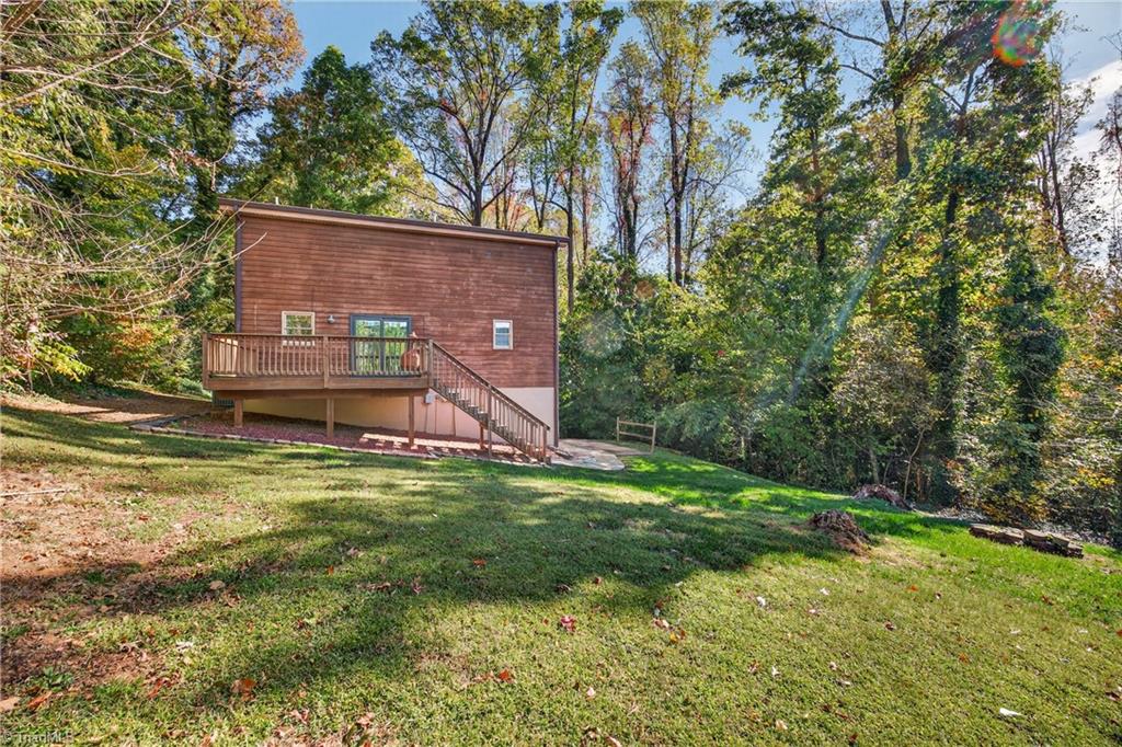 806 Crooked Run Road, Rural Hall