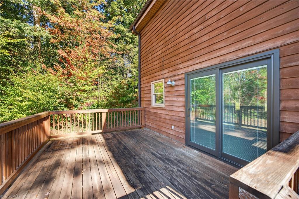 806 Crooked Run Road, Rural Hall