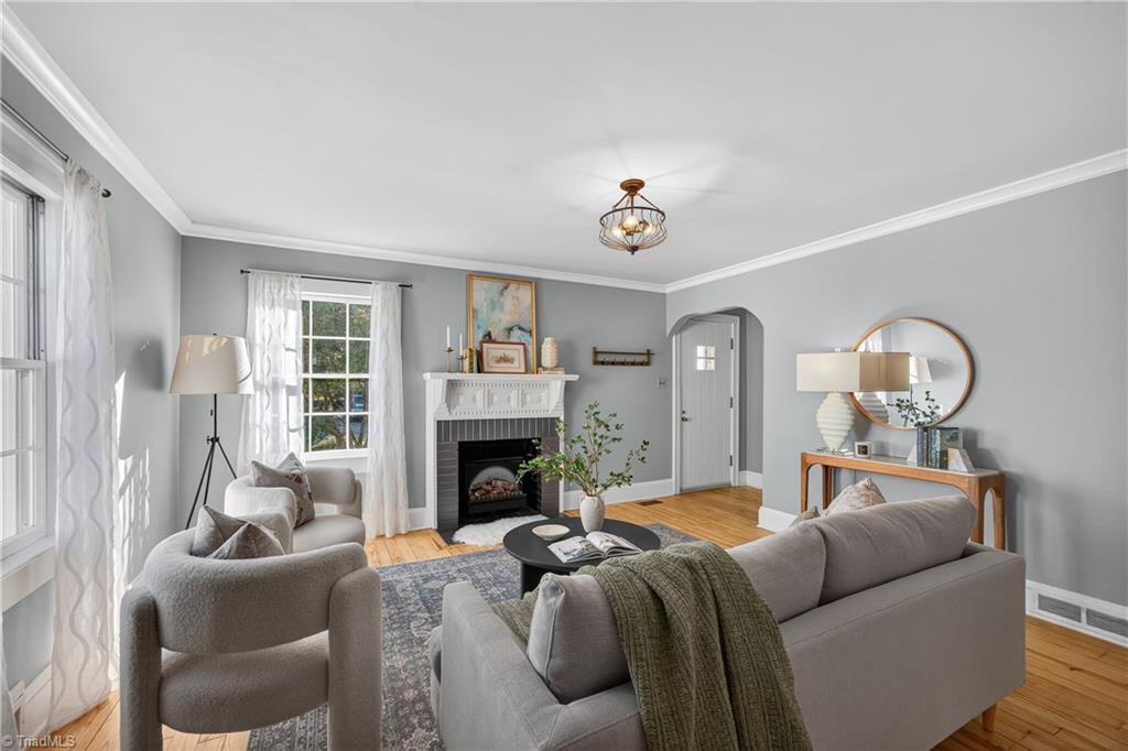 2124 Konnoak View Drive, Winston-Salem