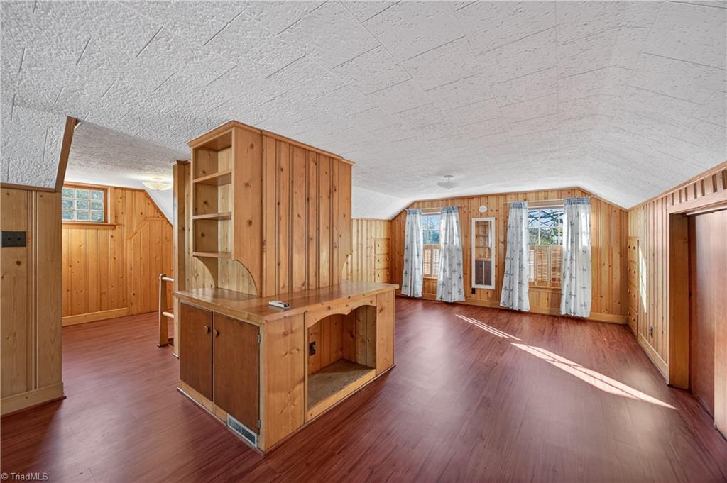 2124 Konnoak View Drive, Winston-Salem