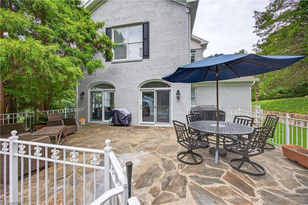 4141 Shattalon Drive, Winston-Salem