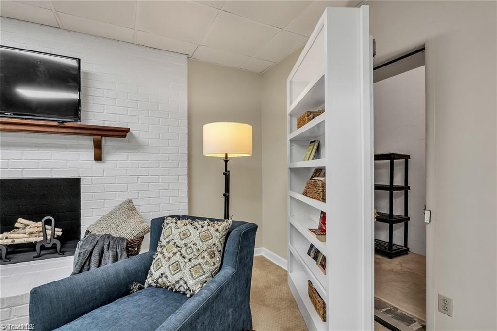 4141 Shattalon Drive, Winston-Salem