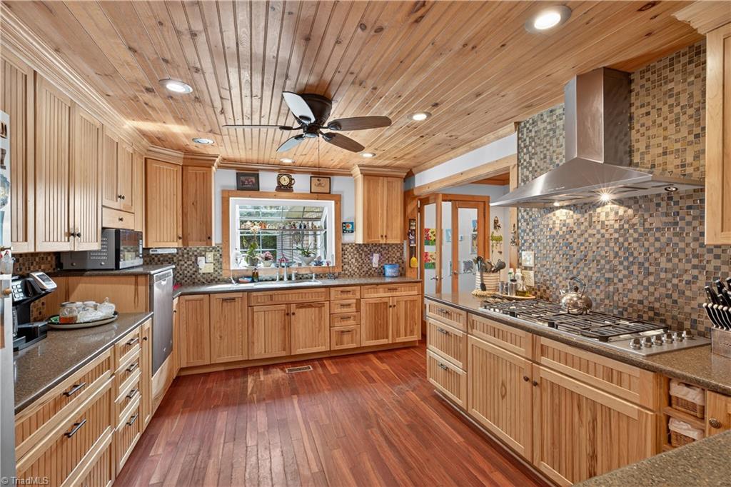 1119 Brown Mountain Road