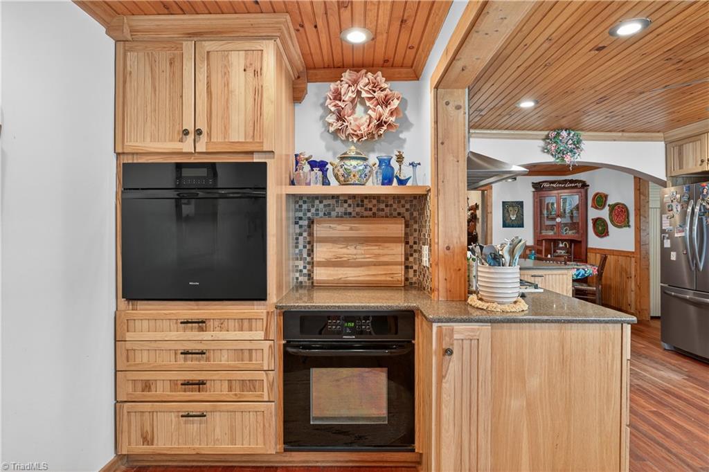 1119 Brown Mountain Road