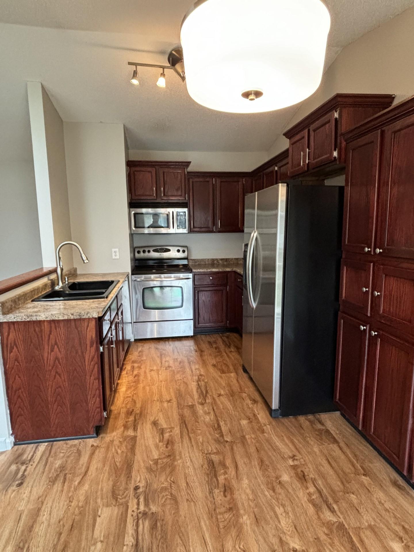 3347 Nevada Avenue N Unit: 4703