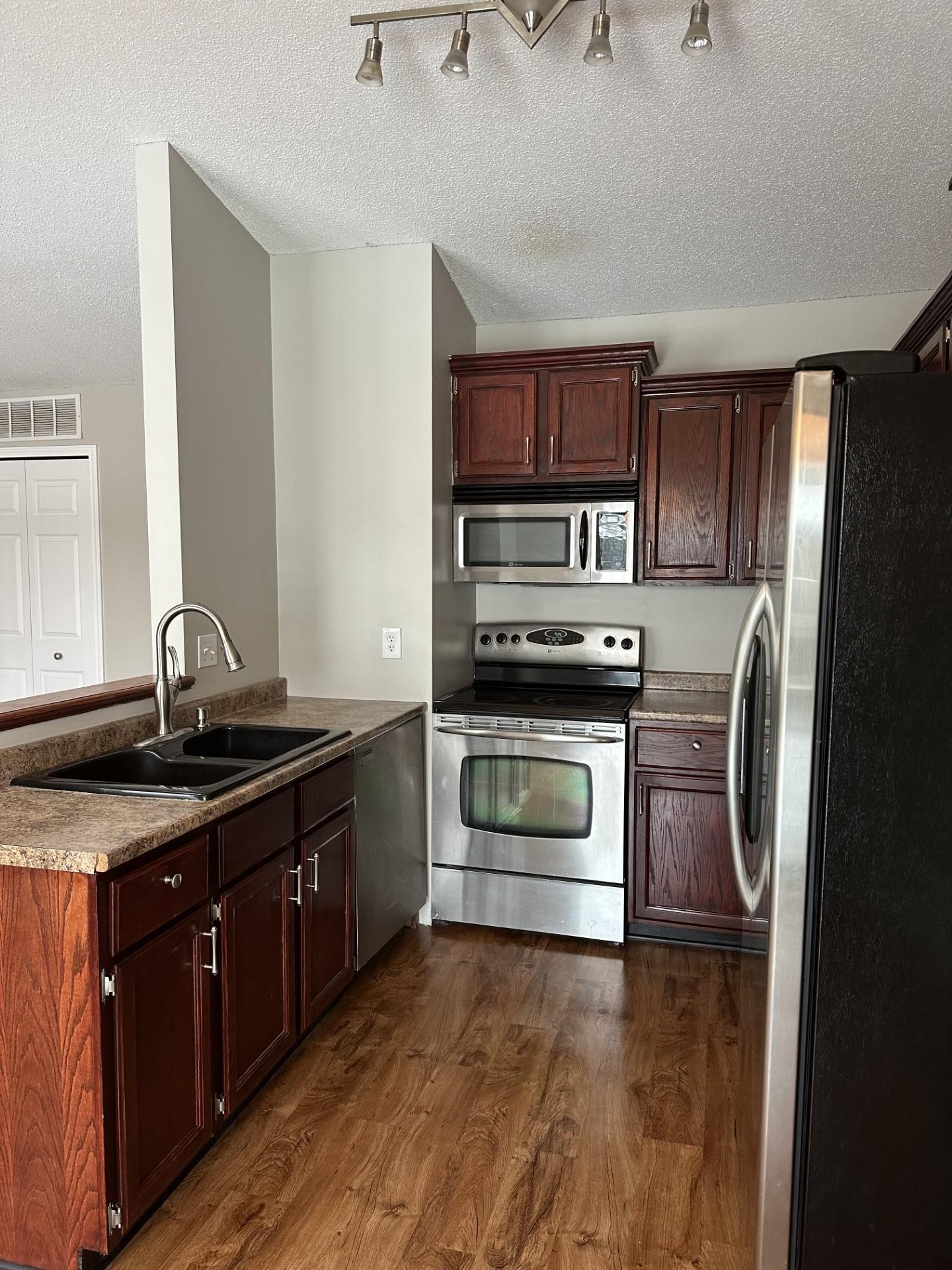 3347 Nevada Avenue N Unit: 4703