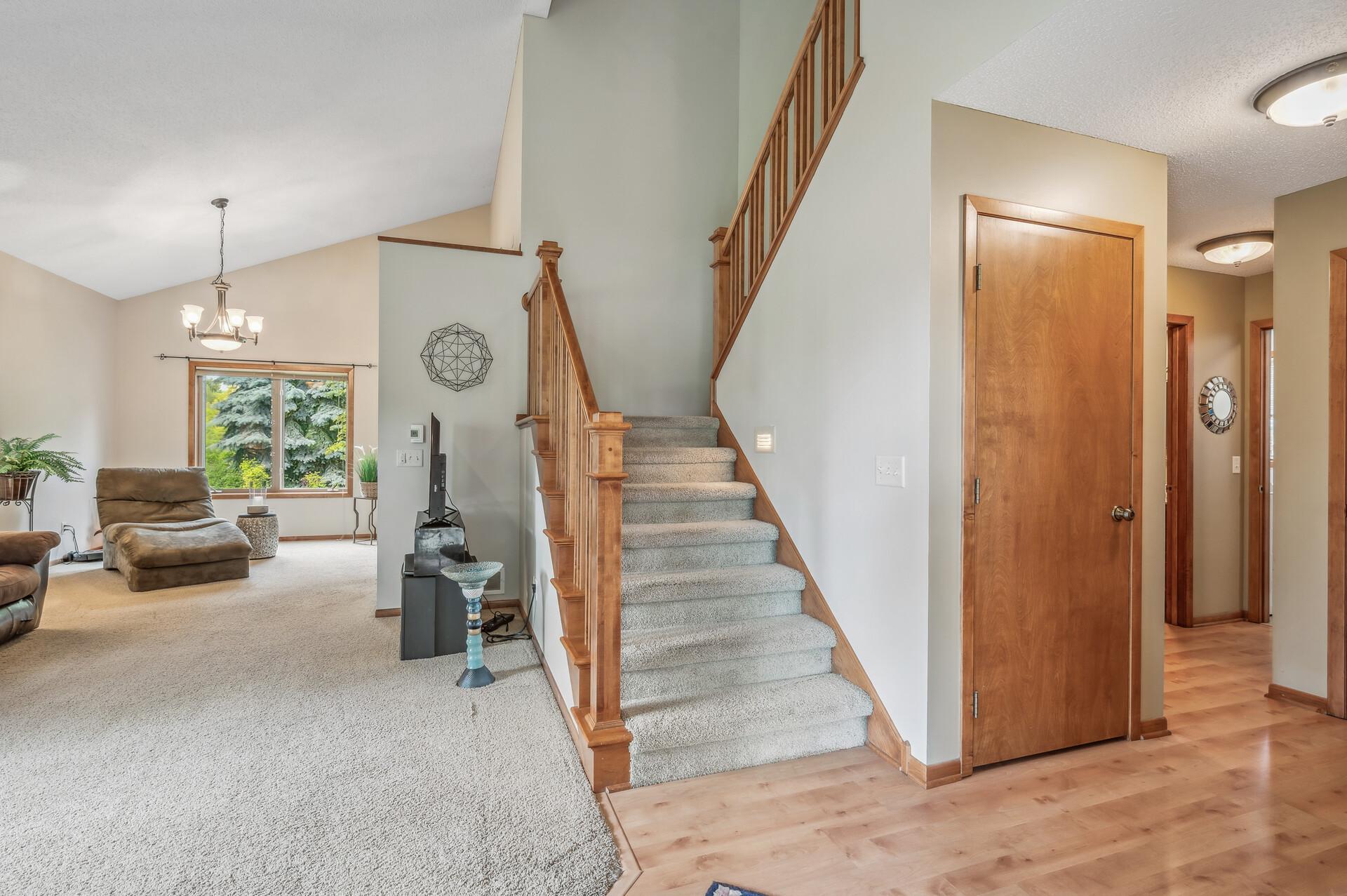 1436 Courtland W