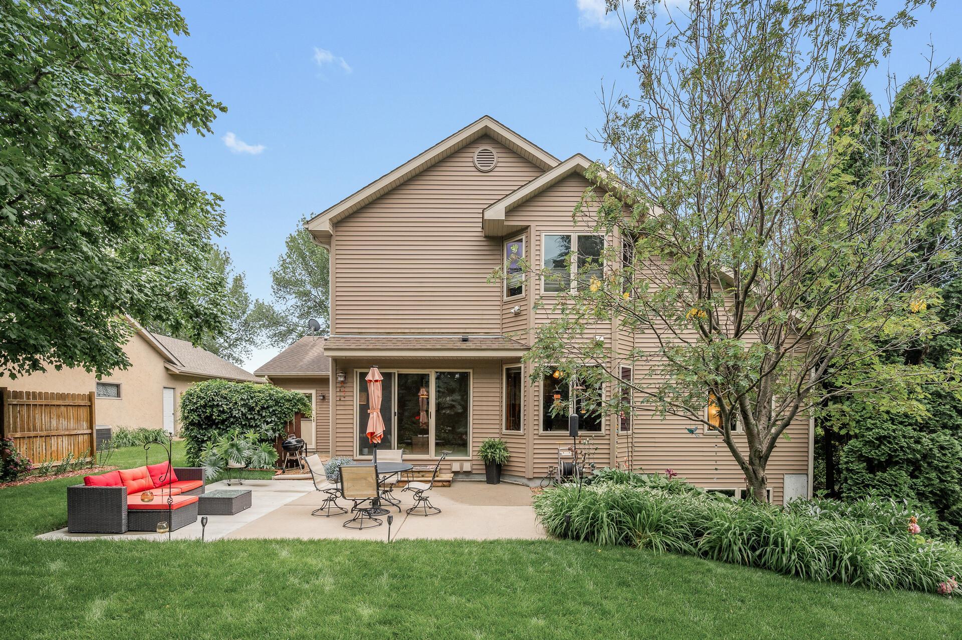 1436 Courtland W