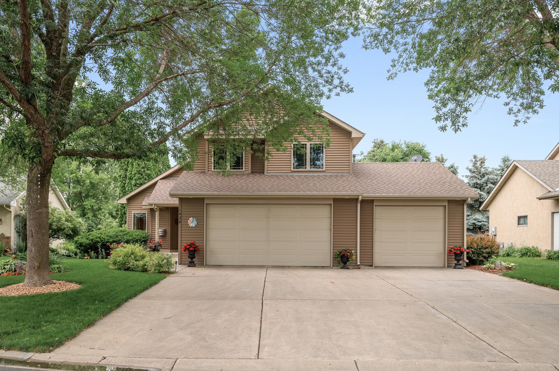 1436 Courtland W