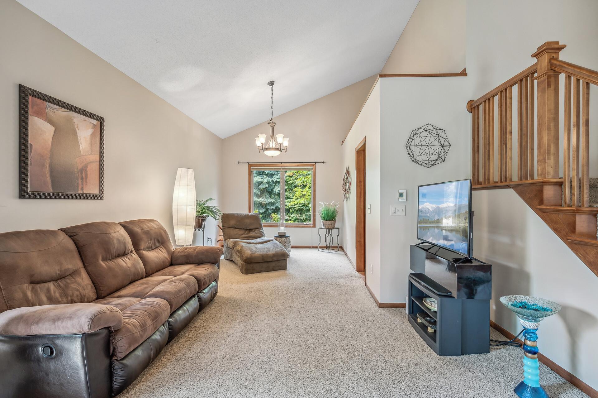 1436 Courtland W