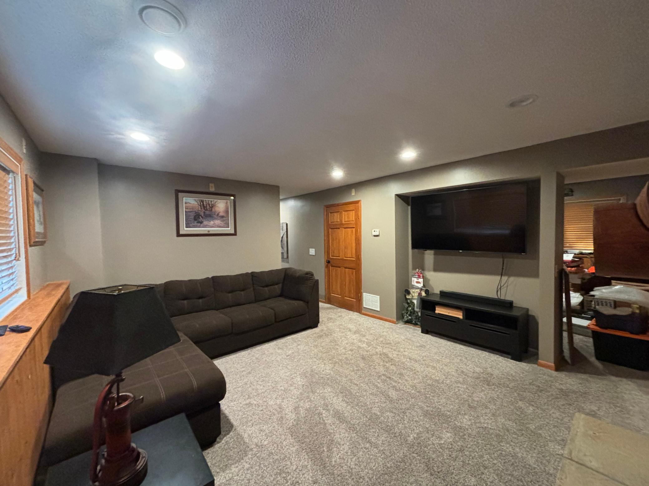 3840 Shannon Drive