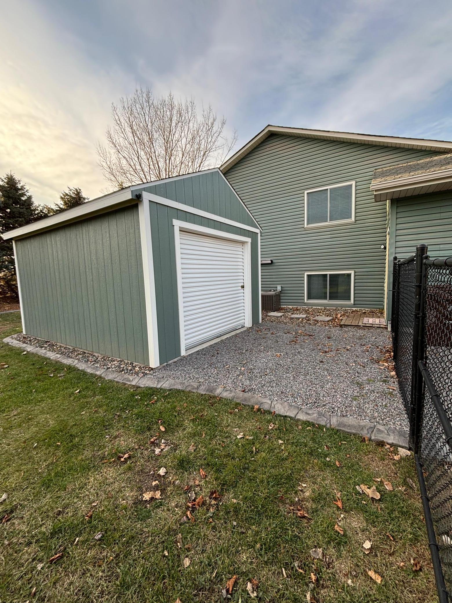 3840 Shannon Drive
