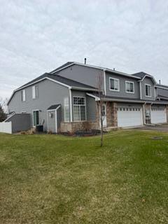 8817 Hastings Circle NE