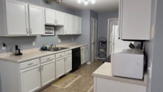 8817 Hastings Circle NE