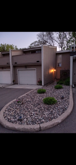 13799 Heywood Court Apple Valley Mn Us 55124 Nst7158278